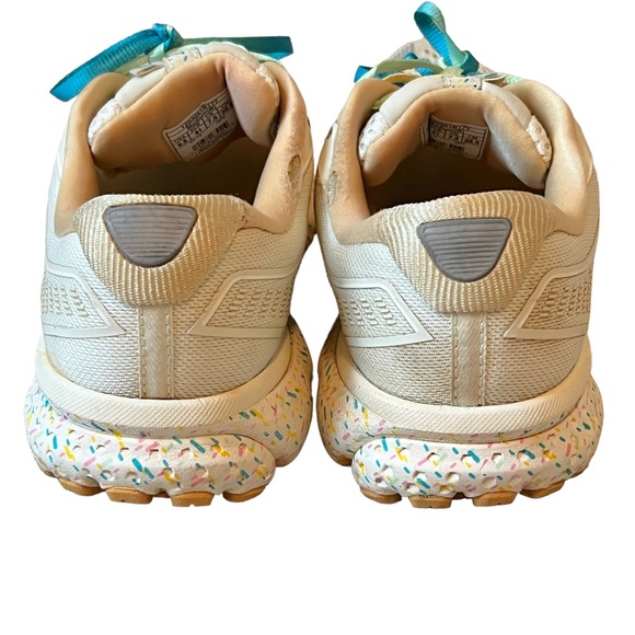 Brooks Ghost 12 Vanilla Sprinkles Limited Edition Sneakers - Picture 12 of 14